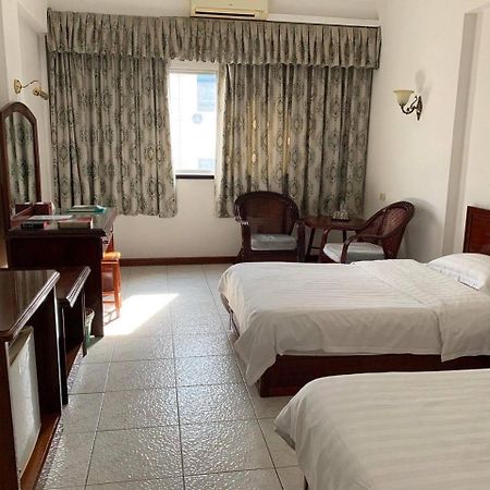 Chung Hsin Hotel 中信酒店 Phnom Penh Eksteriør bilde